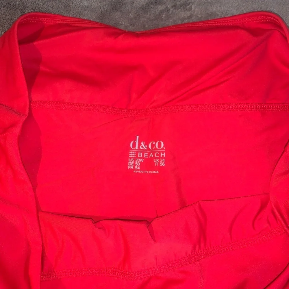 D&co 2 piece Tankini Red with sailboat print 20W